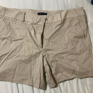 Ann Taylor Loft khaki shorts size 12
